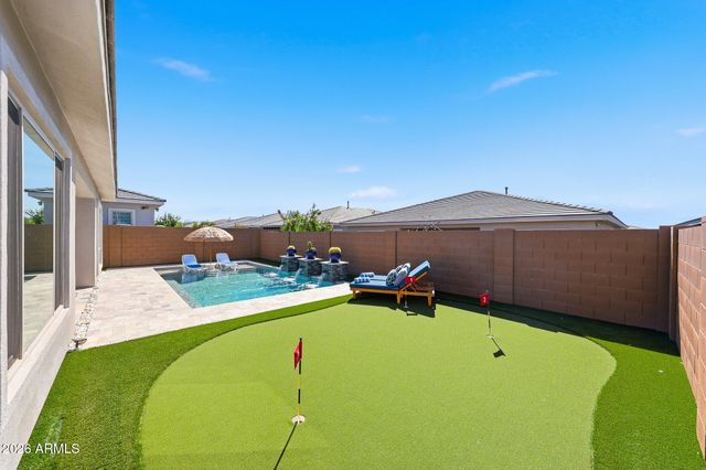 2831 E ROBIN Lane, Phoenix, AZ 85050