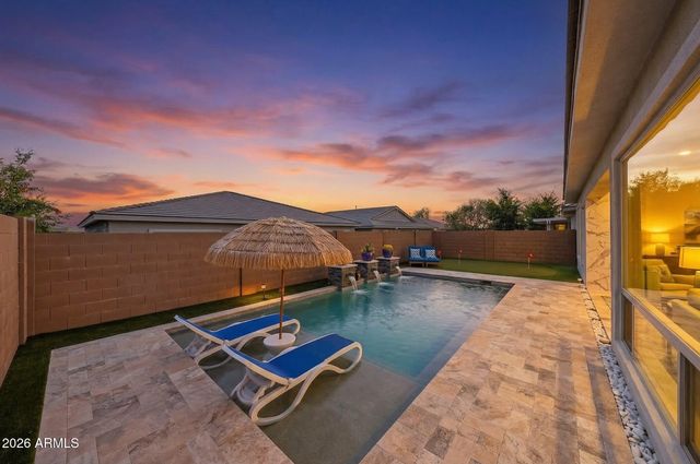 2831 E ROBIN Lane, Phoenix, AZ 85050