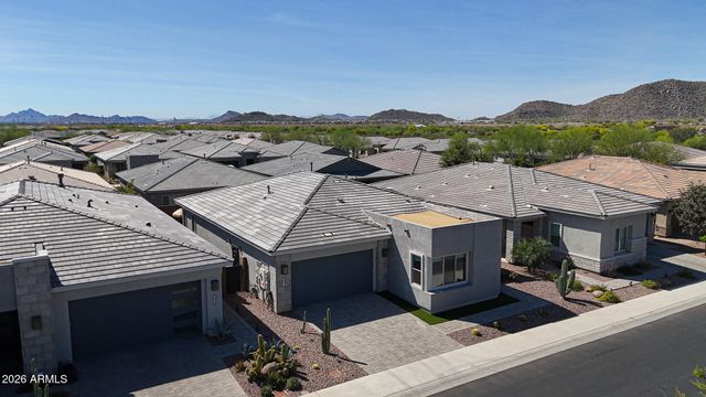 2831 E ROBIN Lane, Phoenix, AZ 85050