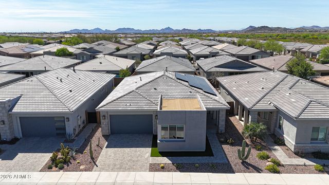 2831 E ROBIN Lane, Phoenix, AZ 85050