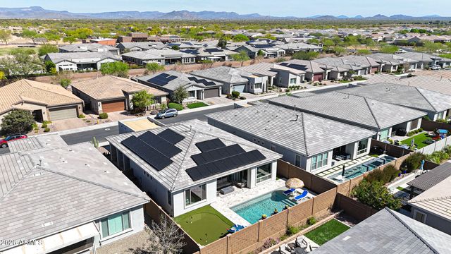 2831 E ROBIN Lane, Phoenix, AZ 85050