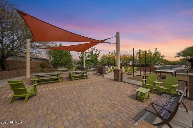 2831 E ROBIN Lane, Phoenix, AZ 85050