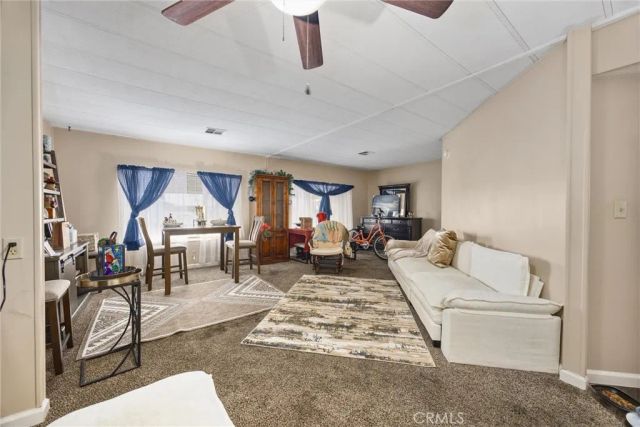 4 Tee, Bakersfield, CA 93308