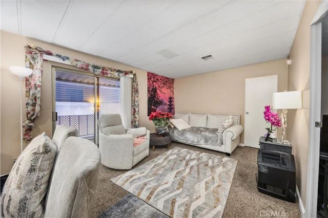 4 Tee, Bakersfield, CA 93308