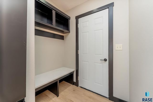 1006 Birch St Street, Harrisburg, SD 57032