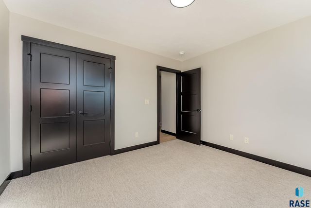 1006 Birch St Street, Harrisburg, SD 57032