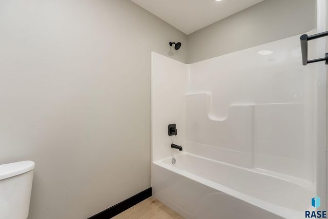 1006 Birch St Street, Harrisburg, SD 57032