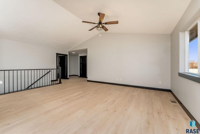 1006 Birch St Street, Harrisburg, SD 57032