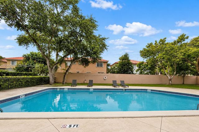 11830 SW 80th Street 427, Miami, FL 33183