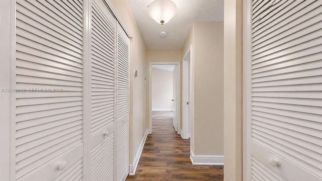 11830 SW 80th Street 427, Miami, FL 33183