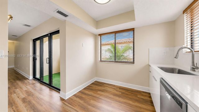 11830 SW 80th Street 427, Miami, FL 33183