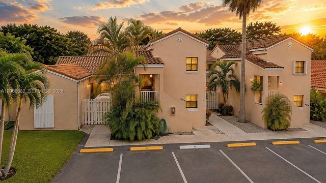 11830 SW 80th Street 427, Miami, FL 33183