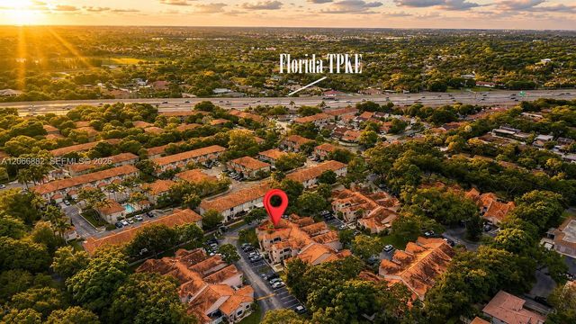 11830 SW 80th Street 427, Miami, FL 33183