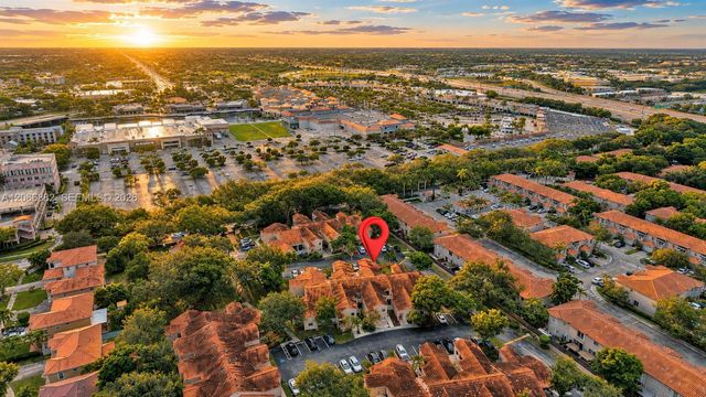 11830 SW 80th Street 427, Miami, FL 33183