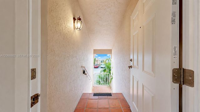 11830 SW 80th Street 427, Miami, FL 33183
