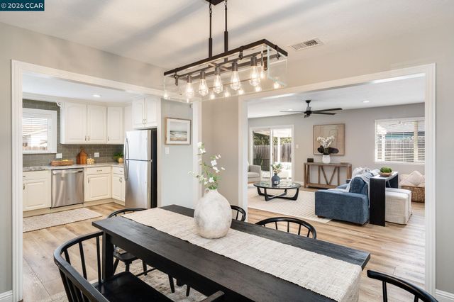 3916 Saint Michael Ct, Concord, CA 94519