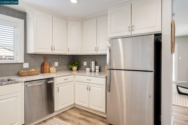 3916 Saint Michael Ct, Concord, CA 94519