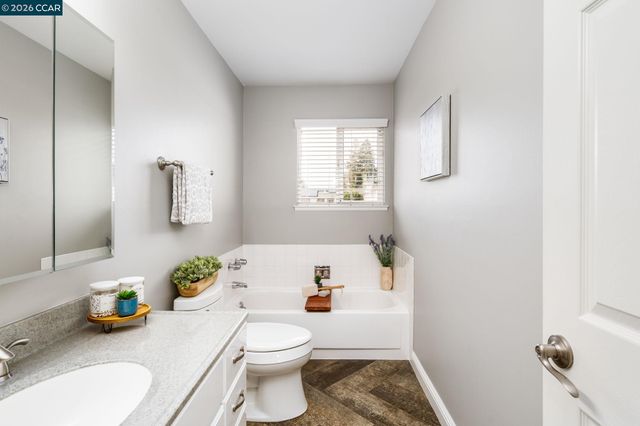 3916 Saint Michael Ct, Concord, CA 94519