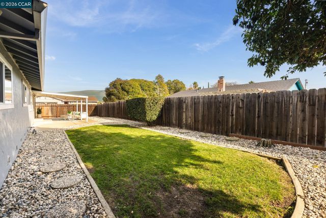 3916 Saint Michael Ct, Concord, CA 94519