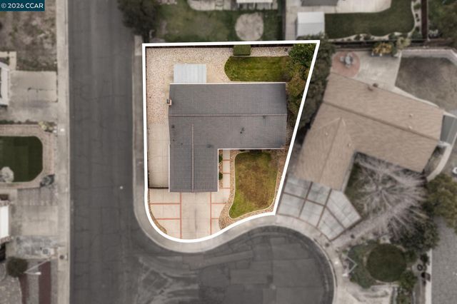 3916 Saint Michael Ct, Concord, CA 94519