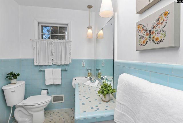 227 N Stonehedge Drive, Columbia, SC 29210