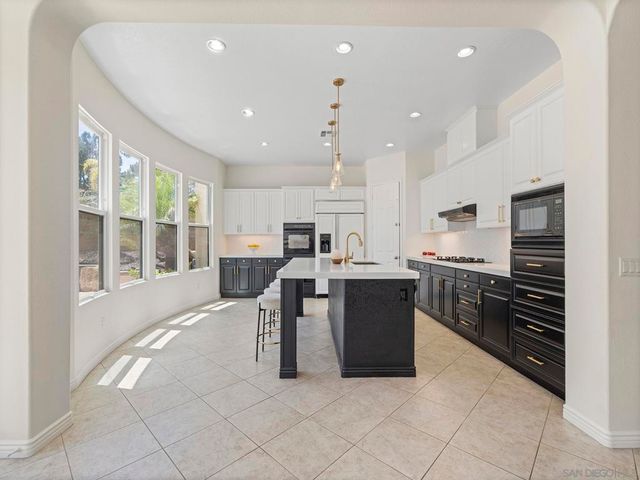 13425 El Presidio Trail, San Diego, CA 92130