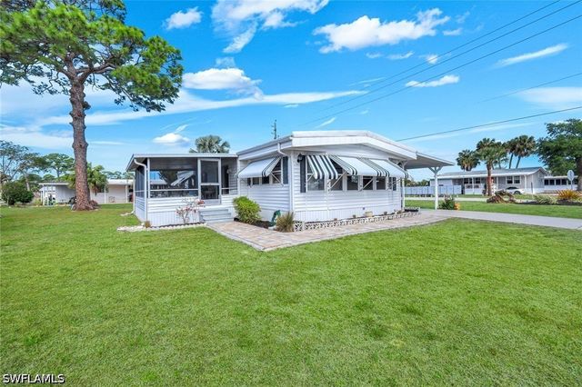 27520 Bourbonniere DR, Bonita Springs, FL 34135