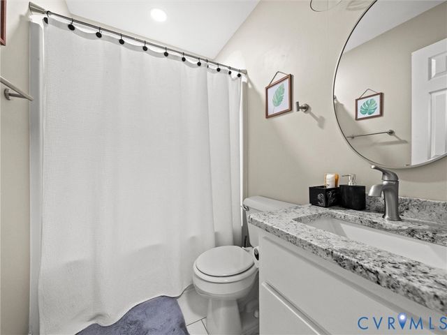 3812 Chesdin Blvd, Sutherland, VA 23885