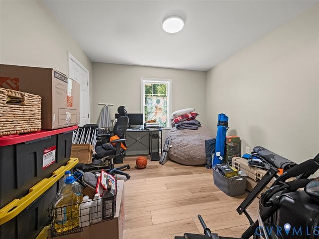 3812 Chesdin Blvd, Sutherland, VA 23885