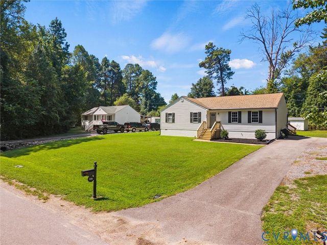 3812 Chesdin Blvd, Sutherland, VA 23885