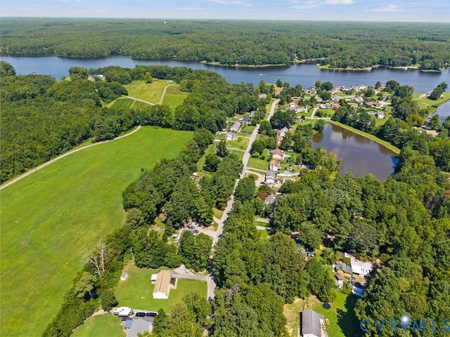 3812 Chesdin Blvd, Sutherland, VA 23885