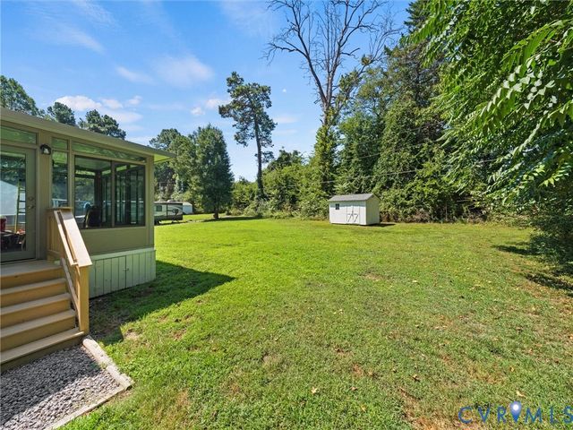 3812 Chesdin Blvd, Sutherland, VA 23885