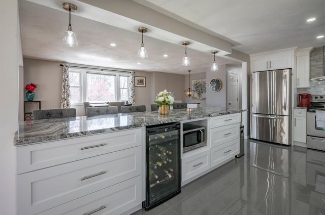 103 Jay Road, Merrimack, NH 03054