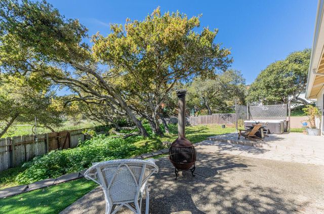 9390 Holly Oak Way, Salinas, CA 93907