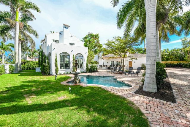76 S WASHINGTON DRIVE, Sarasota, FL 34236