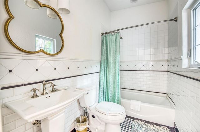 76 S WASHINGTON DRIVE, Sarasota, FL 34236