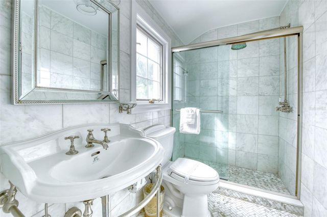 76 S WASHINGTON DRIVE, Sarasota, FL 34236