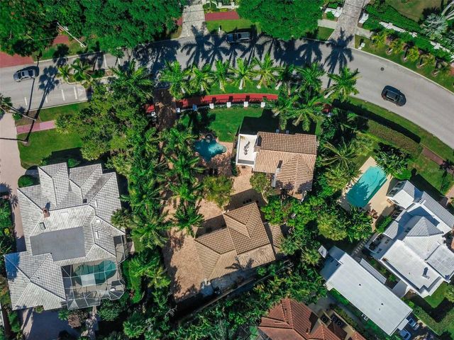 76 S WASHINGTON DRIVE, Sarasota, FL 34236