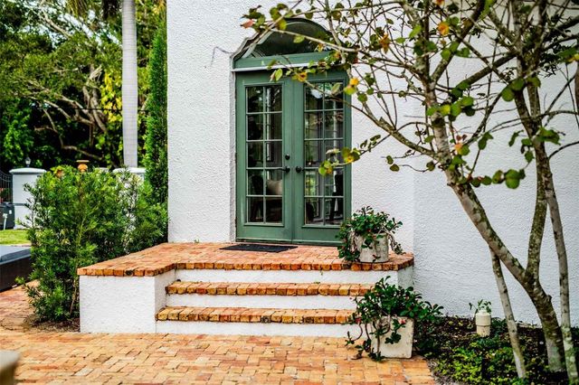 76 S WASHINGTON DRIVE, Sarasota, FL 34236