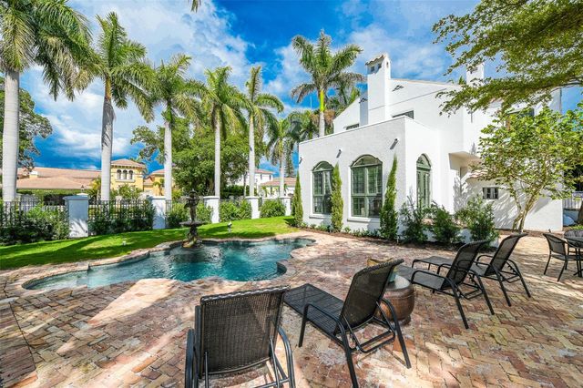 76 S WASHINGTON DRIVE, Sarasota, FL 34236