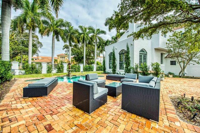 76 S WASHINGTON DRIVE, Sarasota, FL 34236