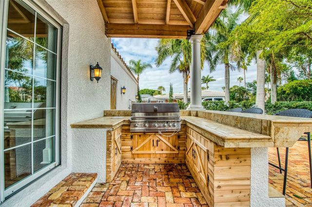 76 S WASHINGTON DRIVE, Sarasota, FL 34236
