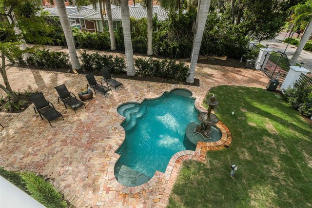 76 S WASHINGTON DRIVE, Sarasota, FL 34236
