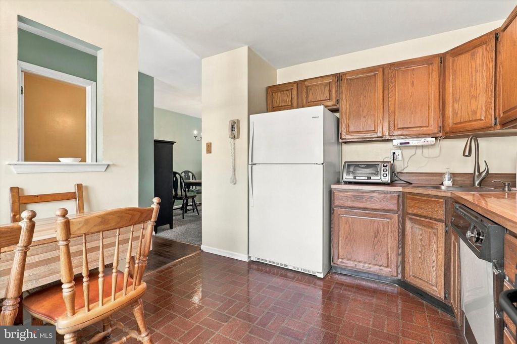 2026 YORKTOWN S, WEST NORRITON, PA 19403 — photo 4