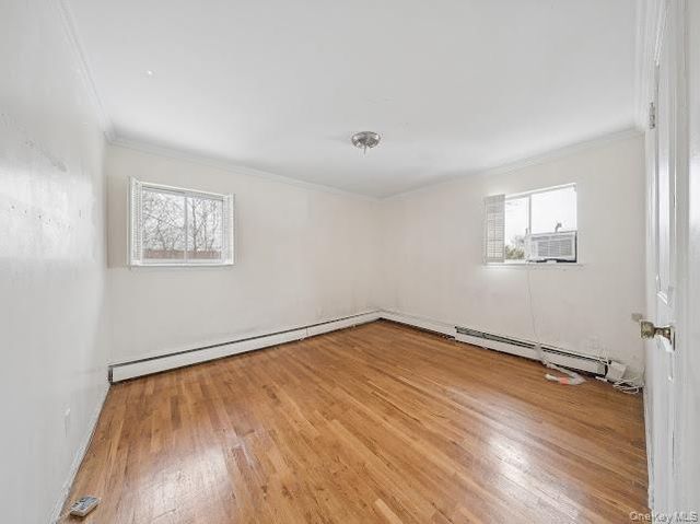 14 Jeffrey Lane, Great Neck, NY 11020