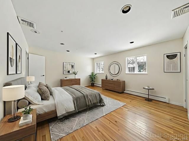 14 Jeffrey Lane, Great Neck, NY 11020