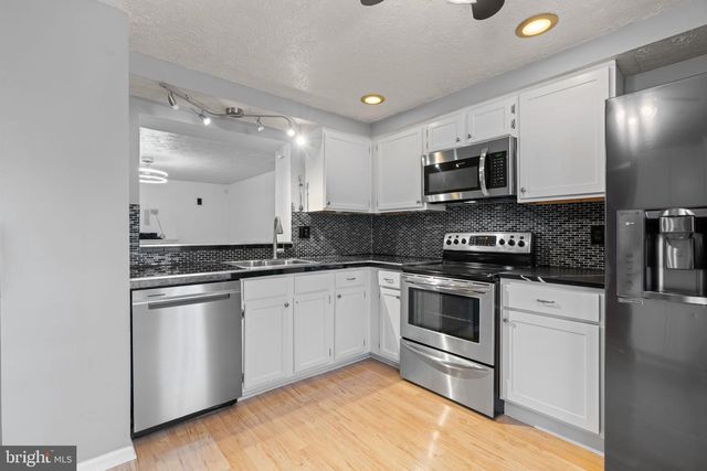 6090 ROCK GLEN DR, Elkridge, MD 21075