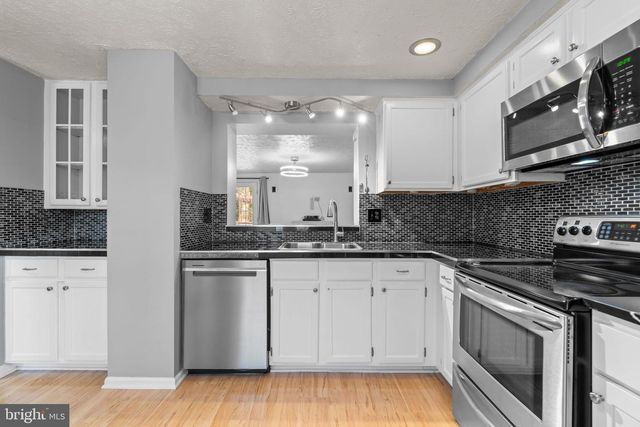 6090 ROCK GLEN DR, Elkridge, MD 21075