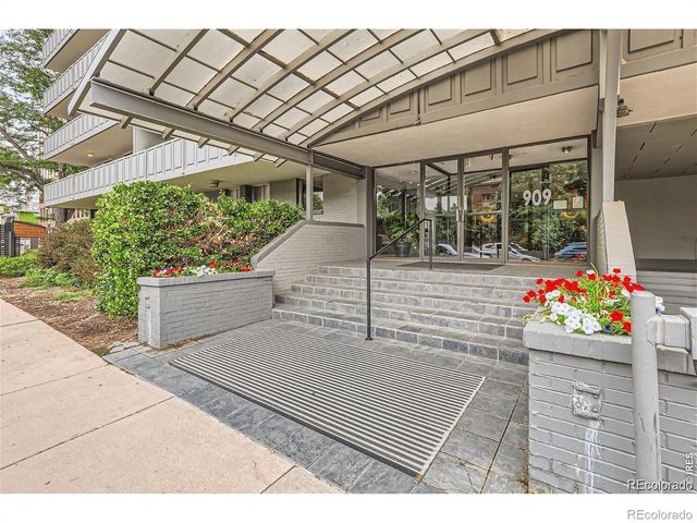 909 N Logan Street A, Denver, CO 80203