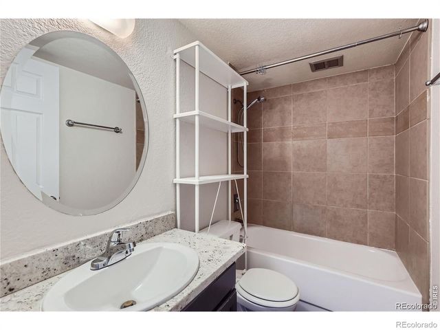 909 N Logan Street A, Denver, CO 80203